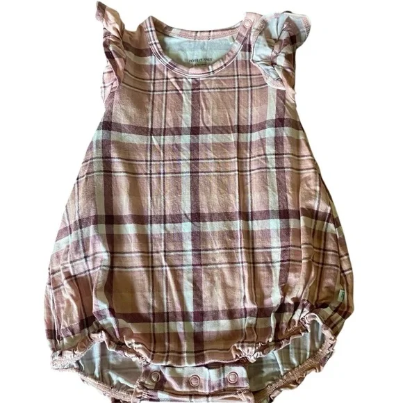 Posh Peanut Plaid Ruffle Sleeve Baby Romper 6-12 months - Picture 2 of 6